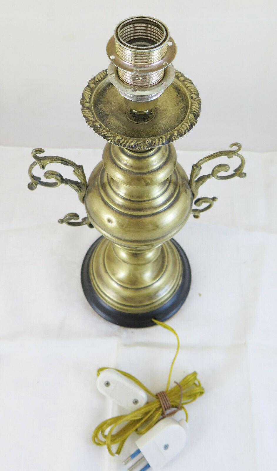 DESK LAMP STUDY TABLE IN ANTIQUE BAROQUE STYLE IN GOLDEN BRASS CH5