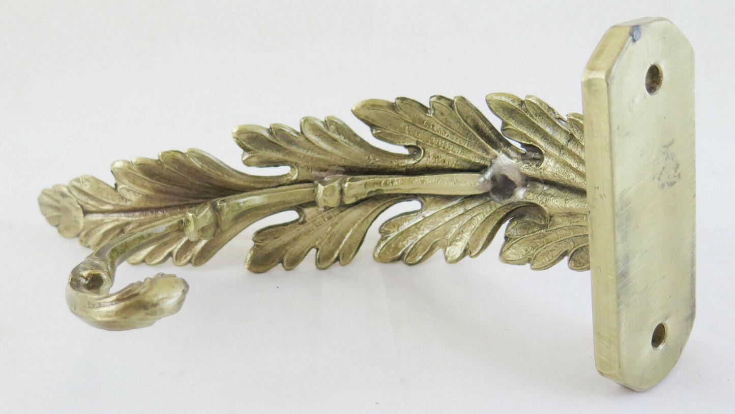 ANTIQUE BRONZE CURTAIN HOOK EMBRASSA CURTAIN HOOKS CH12