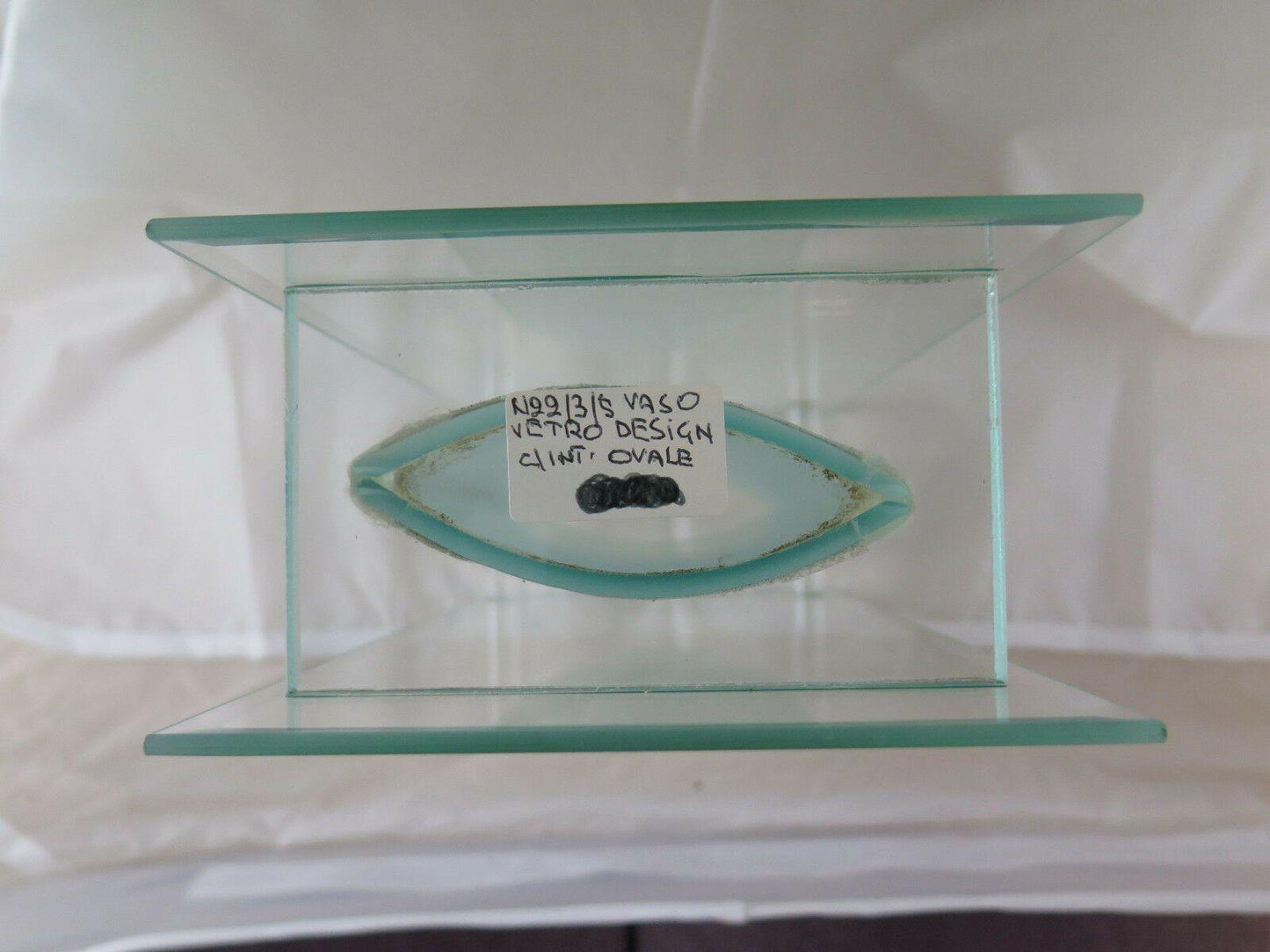 VASO IN VETRO VINTAGE PER FIORI IDEALE COME CENTROTAVOLA VINTAGE GLASS VASE R50 - Belbello Antiques