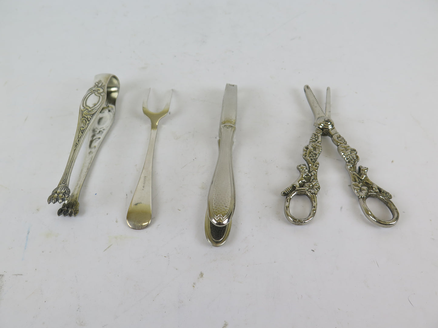 NUTCRACKER TONGS SERVING FORK ANTIQUE ART NOUVEAU LIBERTY STYLE R146