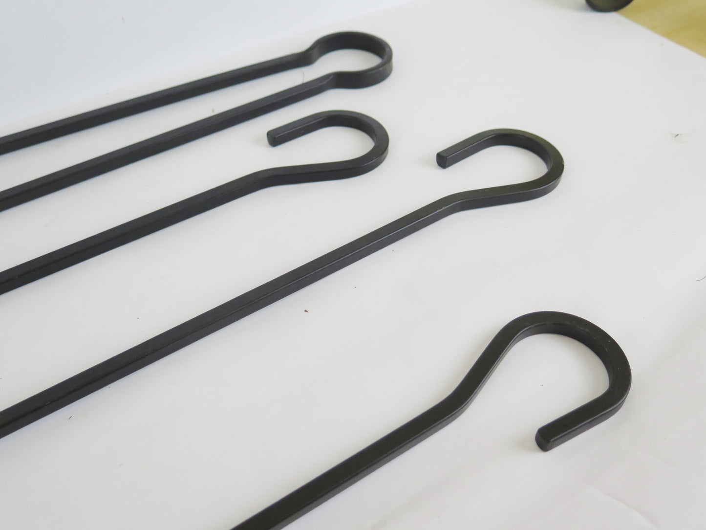 IRON FIREPLACE TOOLS WITH PEDESTAL FIREPLACE ACCESSORIES 4 PIECES BA5 A