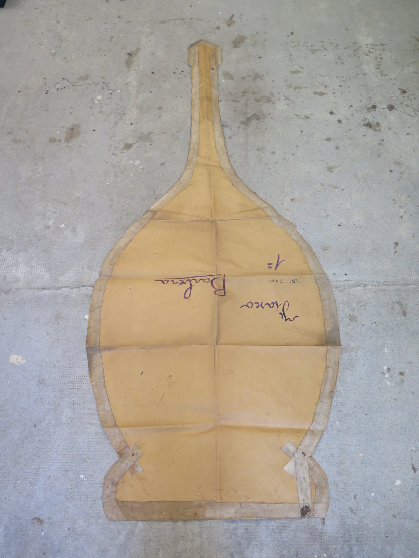 FLASCO OF BARBERA WINE LARGE BACKGROUND THEATER SCENOGRAPHY OLD BOTTLE CL1.30