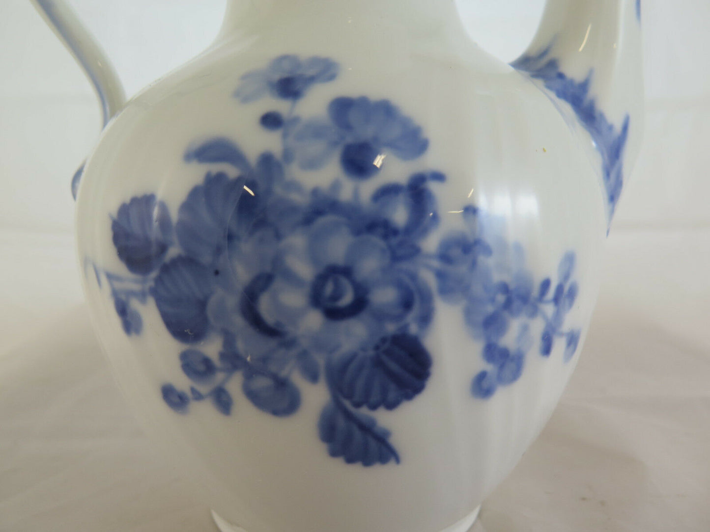 ROYAL COPENHAGEN COFFEE POT Blue Flower Braided 10 1517 DENMARK DENMAR –  Belbello Antiques