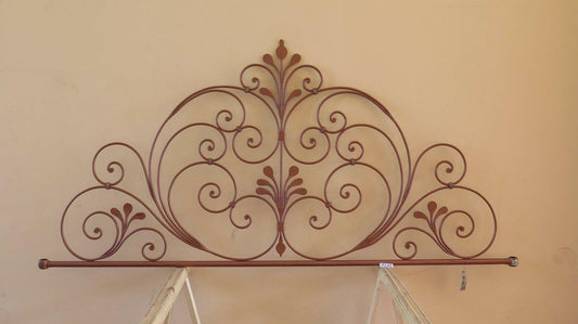 TESTIERA TESTATA DA LETTO MATRIMONIALE IN FERRO BATTUTO A CODA PAVONE VINTAGE 24 - Belbello Antiques