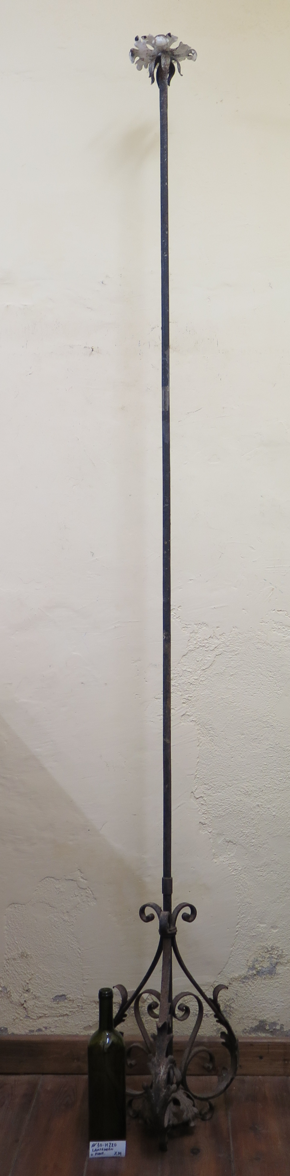 h220 LARGE HIGH WROUGHT IRON CHANDELIER IDEAL FOR HIGH CEILINGS