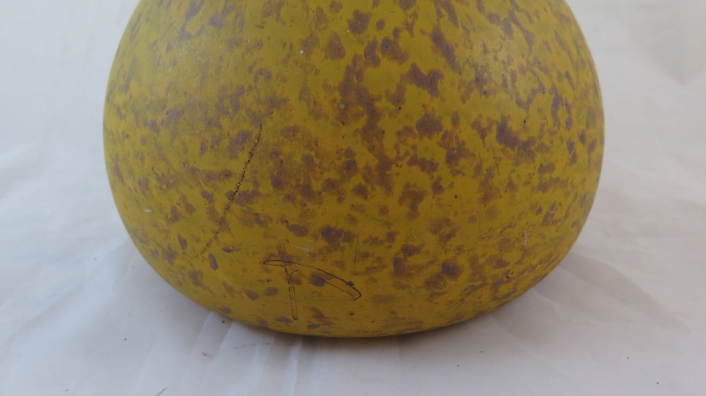 OLD COLLECTIBLE YELLOW SWANNECK GLASS VASE BM20