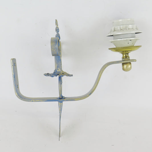 VINTAGE HAND FORGED ARTISTIC WROUGHT IRON WALL LIGHT CH4