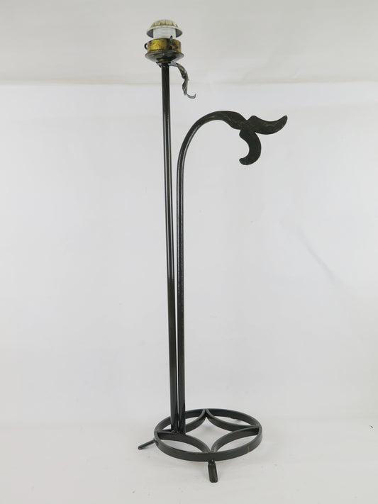 MEDIUM SIZE FLOOR LAMP VINTAGE WROUGHT IRON STRAIGHT OR TABLE CH.S
