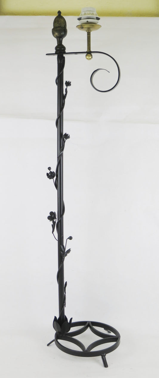 OLD ARTISTIC HAND FORGED WROUGHT IRON FLOOR LAMP CH.S